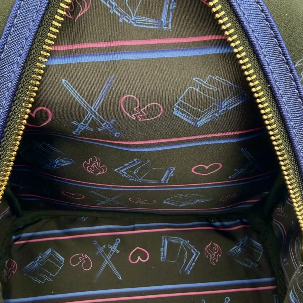 Romantasy Books Loungefly Mini Backpack Books-A-Million Exclusive - Picture 10 of 14